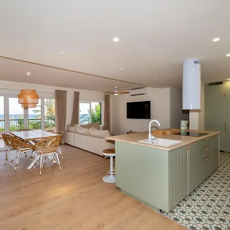 Paradisun - Adults Only Recommended